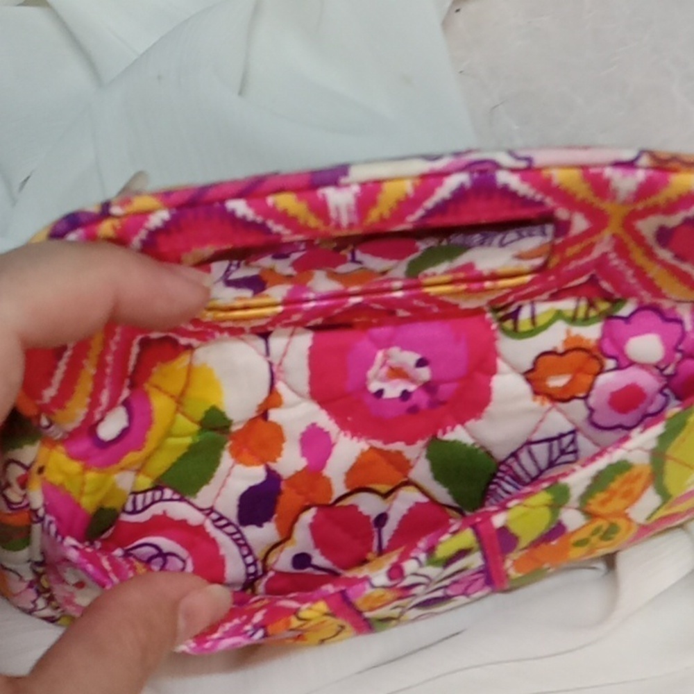 Vera Bradley floral make up bag - Picture 4 of 6